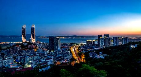 福建，历史与现代交融，文化与经济盛宴的展现
