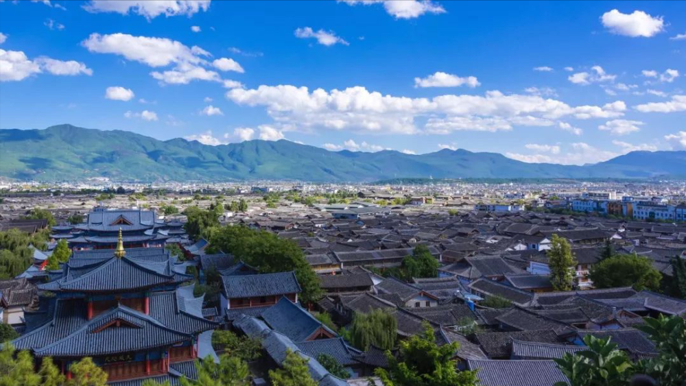 云南之旅，探寻多彩的自然奇观与民族文化